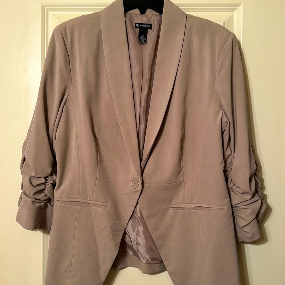New Directions 3/4 Sleeve Single Button Jacket and Skirt Suit